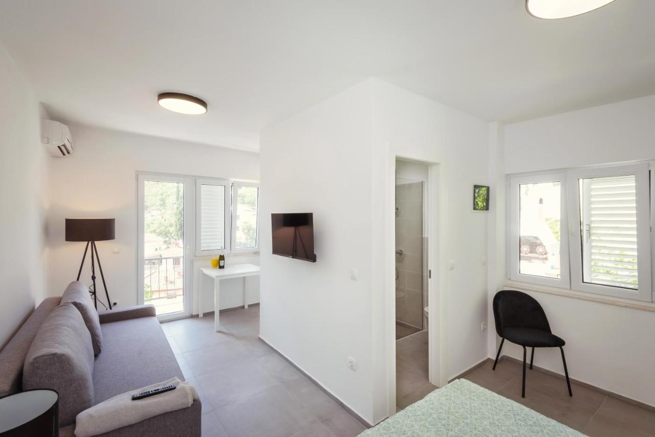 Family House Grey Appartement Duboka Buitenkant foto